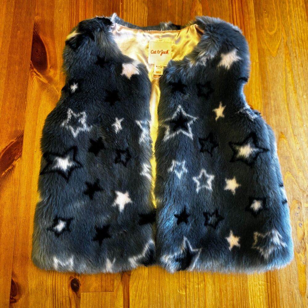 Girls Cat & Jack Faux Fur Vest Star Print Size 7/8 EUC Gray and Pink